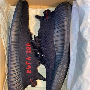 Size:10.5 Men Adidas Yeezys Boost 350 V2 Bred 2017